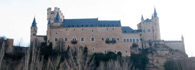 El Alcázar de Segovia, Monumento-España (1)